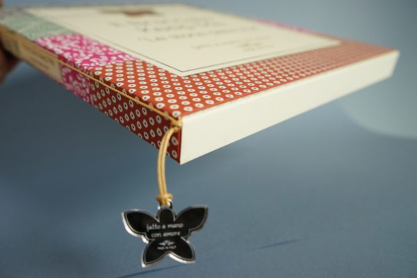 Keep Me - astuccio “quaderno” espositore